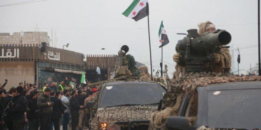 ماذا يحدث في سوريا؟.. انشقاق عناصر من قوات "قسد" على جبهة دير حافر وتعزيزات للجيش السوري - جريدة آخر الأخبار