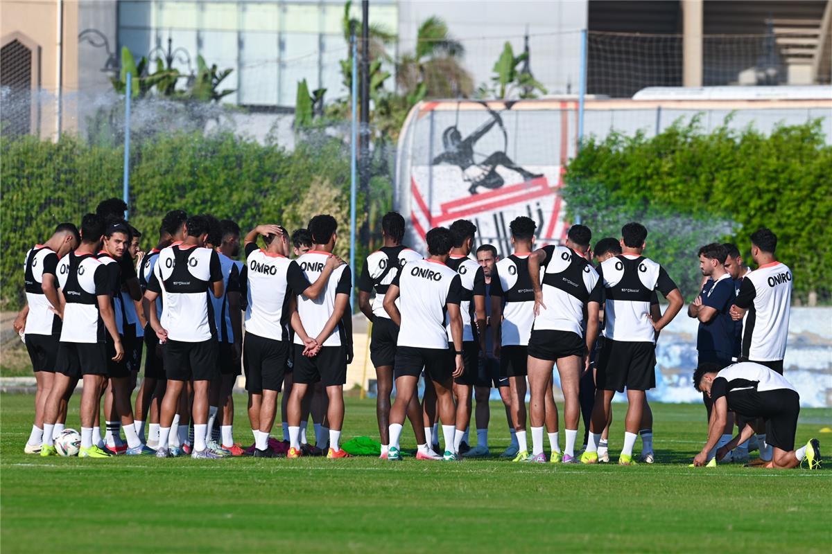 الزمالك يستأنف تدريباته على ملعب الكلية الحربية بعد فترة توقف استعدادا للمباريات الهامة