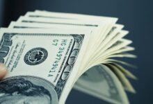 أسعار الدولار اليوم في 23 يناير 2026 تشهد أدنى مستوياتها وتوفر فرص استثمارية جديدة للمستثمرين