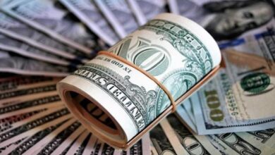 أسعار الدولار في مصر اليوم السبت تتقلب بين الارتفاع والانخفاض مع استمرار حالة الترقب والتقلبات في السوق السوداء والبنك المركزي