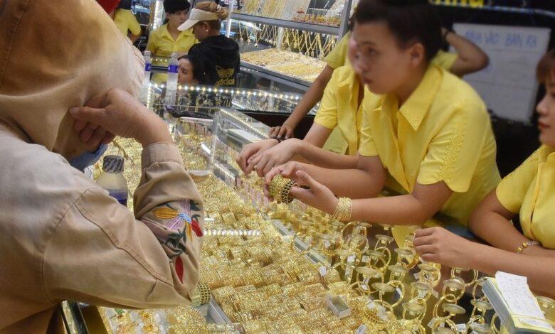 أسعار الذهب العالمية وسعر عيار 24 في سوق السجاد العراقي وتحديثات أسعار خواتم الذهب