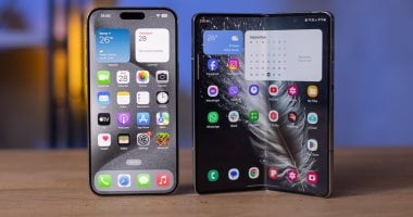 إطلاق هاتف آيفون قابل للطى بتصميم فائق النحافة رغم اقترابه من السوق