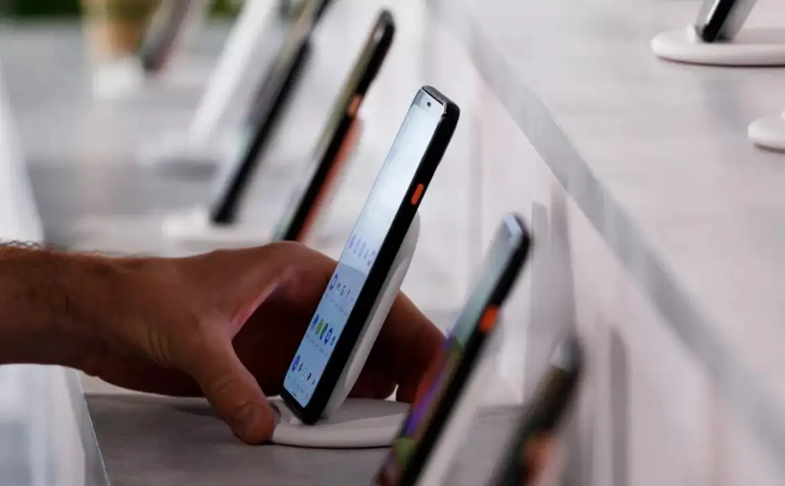 ارتفاع أسعار الهواتف المحمولة في مصر يشعل سوق التجارة ويدفع المستهلكين للتحرك