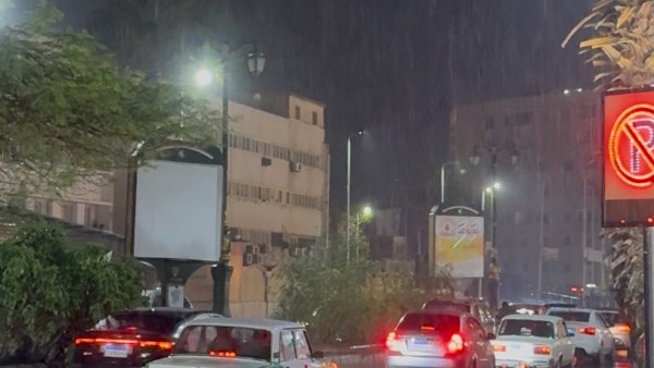 الأحوال الجوية المضطربة تتسبب في هطول الأمطار ورياح عاصفة على مدن ومراكز محافظة البحيرة