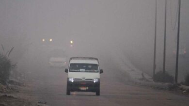 الأرصاد تكشف عن انخفاض الرؤية واستمرار الأجواء الباردة غدا الأحد