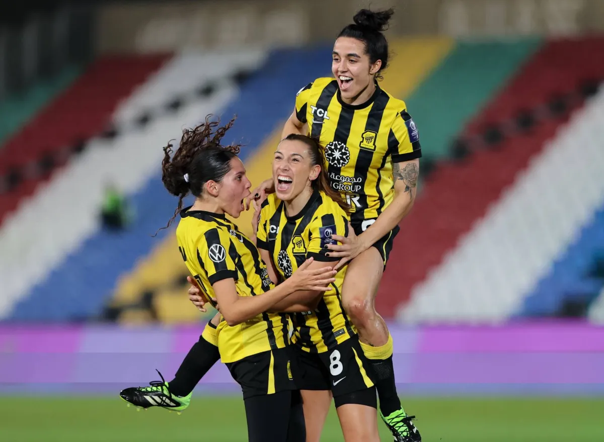 النصر يسجل انتصارًا كبيرًا على حساب النادي الاتحاد ويسعى لملاحقته في سباق الصدارة