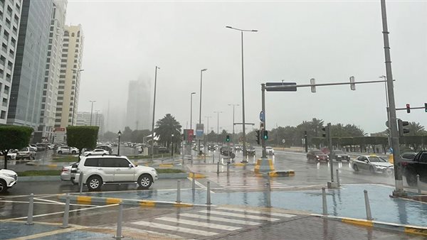 توقعات الطقس اليوم في الإمارات مع هطول أمطار وغيوم على المناطق الساحلية