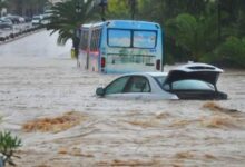 تونس تواجه أمطارا غير مسبوقة تتسبب في فيضانات وتحذيرات رسمية من تصاعد الأزمة