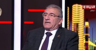 خبير استراتيجي يتوقع تنفيذ ضربات ضد مؤسسات سيادية وإجراءات اغتيال داخل إيران