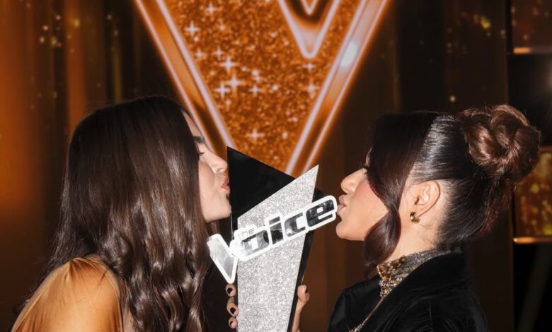 رحمة رياض تثير دهشة الجمهور بعد ظهورها من منزلها لحظة إعلان نتيجة ذا فويس