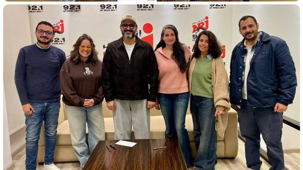 رمضان 2026 أكرم حسني يوقع عقد مسلسل إذاعي جديد بعنوان فات المعاش