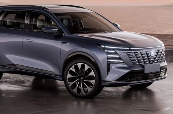 سوق السيارات يستعد لطرح شانجان CS75 Plus الجديدة