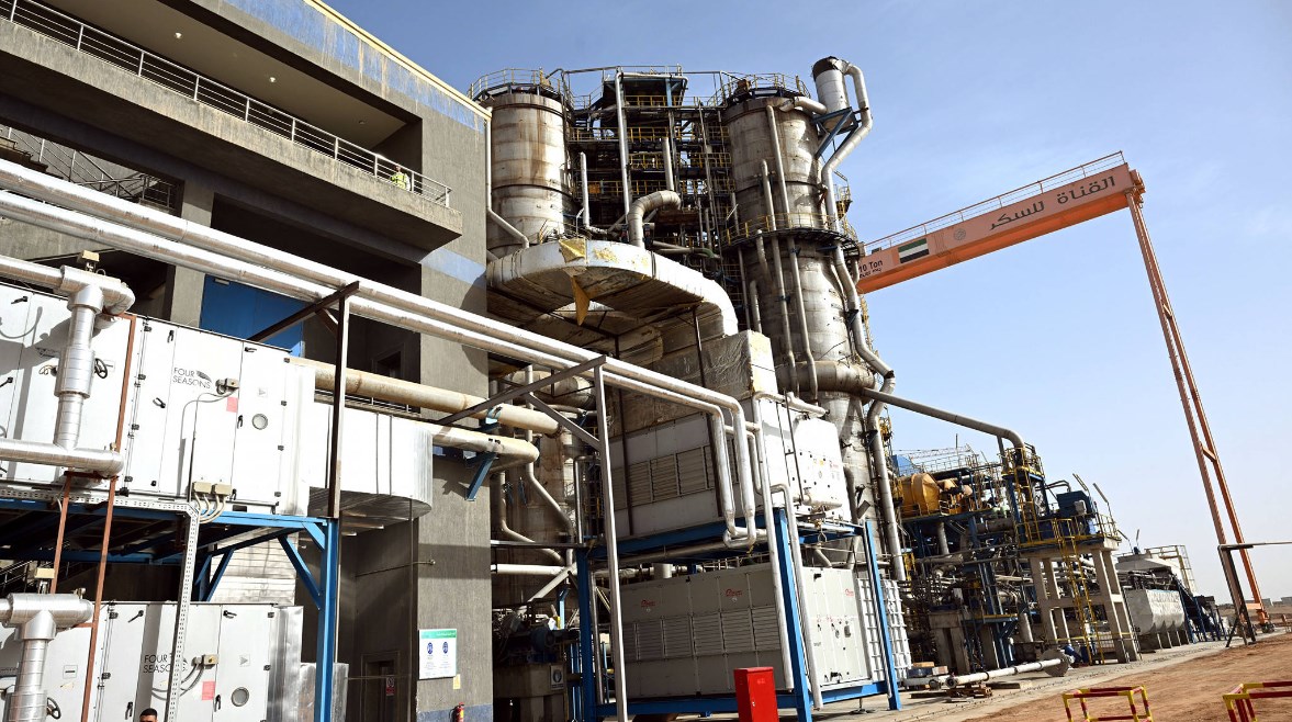 مدبولي يزور مصنع القناة للسكر في المنيا ويكشف عن عشرة حقائق مهمة حول جودة وإنتاج المصنع