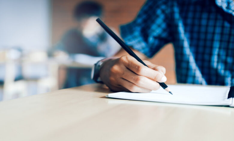 نتيجة 412 مخالفة في امتحانات التوجيهي التكميلية