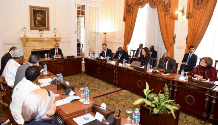 وزير الخارجية يلتقي بممثلي منظمات ومكاتب الاتحاد الأفريقي في مصر لتعزيز التعاون والتنسيق