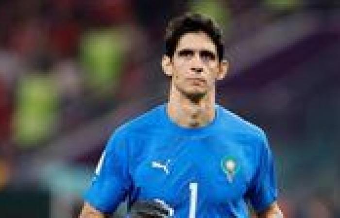 ياسين بونو حارس المنتخب المغربي يفوز بجائزة أفضل حارس في كأس أمم أفريقيا ويتوج إنجاز البلاد