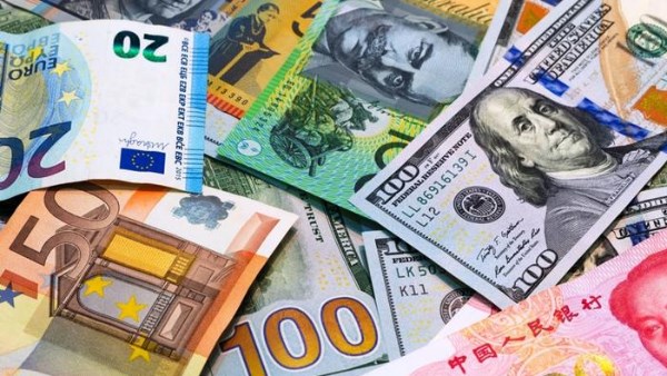 أسعار الدولار والعملات الأجنبية مقابل الجنيه تتحدد في ظل التطورات العالمية