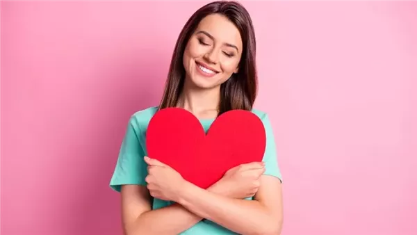 الأبراج التي ستشعر بتأثيرات عاطفية في فبراير 2026 الحمل الثور الحوت السرطان الأسد والعذراء