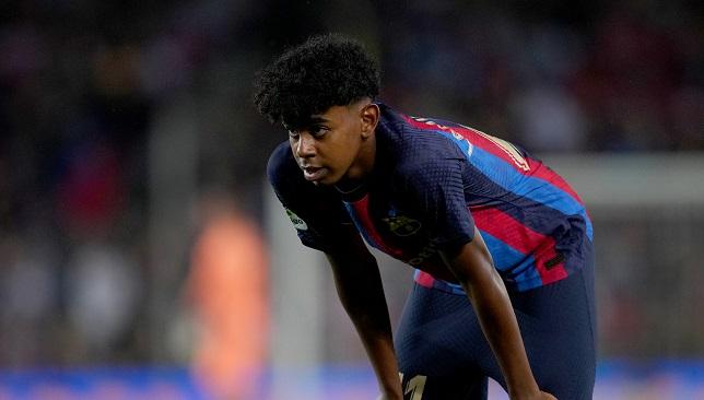 الحكومة الصينية تزور أكاديمية لاماسيا في برشلونة لتعزيز التعاون الثقافي والرياضي