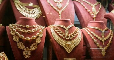 الذهب يتماسك في مصر وسط فجوة سعرية تصل إلى 250 جنيها ويثير أنظار المستثمرين