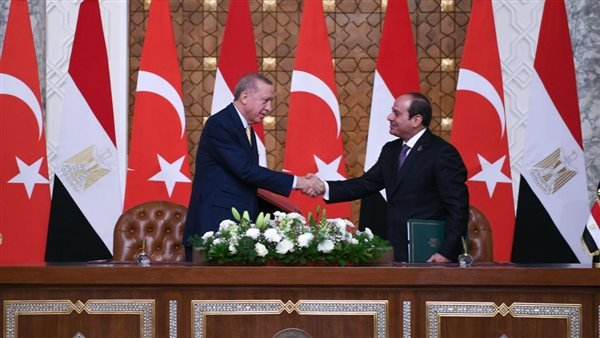 الرئيس السيسي يستقبل نظيره التركي رجب طيب أردوغان في لقاء مهم لتعزيز العلاقات الثنائية