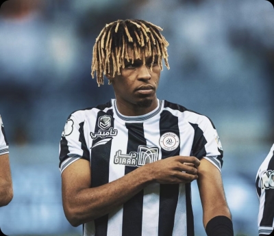 الشباب يضم فواز الصقور من نادي الاتحاد في صفقة مثيرة لتعزيز القدرات الهجومية للفريق