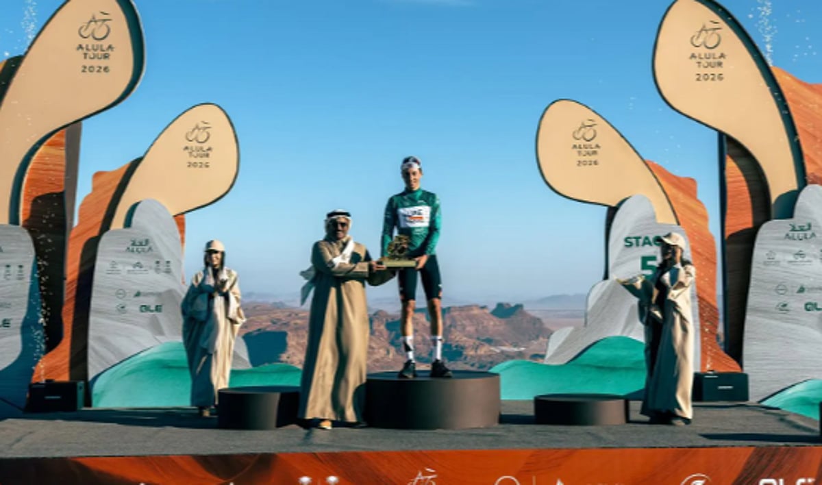 الفائز السويسري يان كريستن يتوج بلقب طواف العلا 2026 في سباق مثير ومشوق