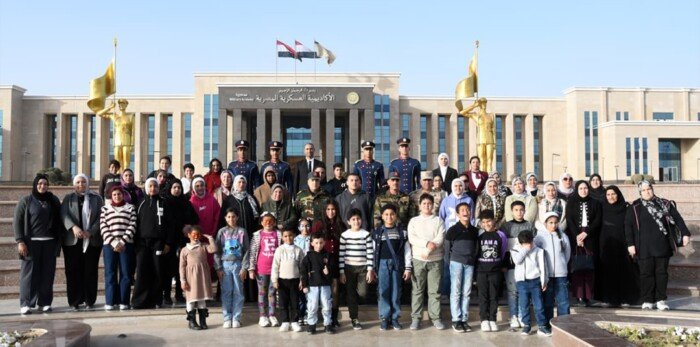 القوات المسلحة تنظم زيارات مميزة لأسر الشهداء إلى الأكاديمية العسكرية لتعزيز قيم الولاء والانتماء