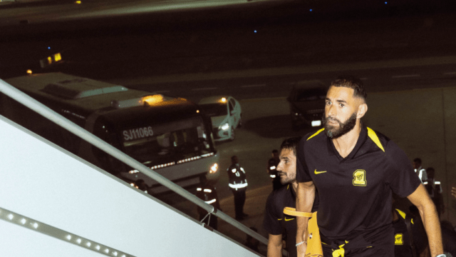 اللائحة الآسيوية توفر للهلال فرصة ذهبية لتعزيز صفوفه بانضمام كريم بنزيما