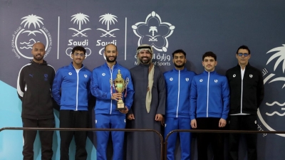 الهلال يتوج بلقب بطولة أندية الرياض للسباحة