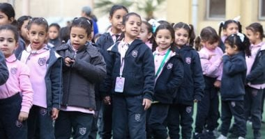 بدء الفصل الدراسي الثاني في عدة محافظات مصرية مع استمرارية الإجراءات الاحترازية