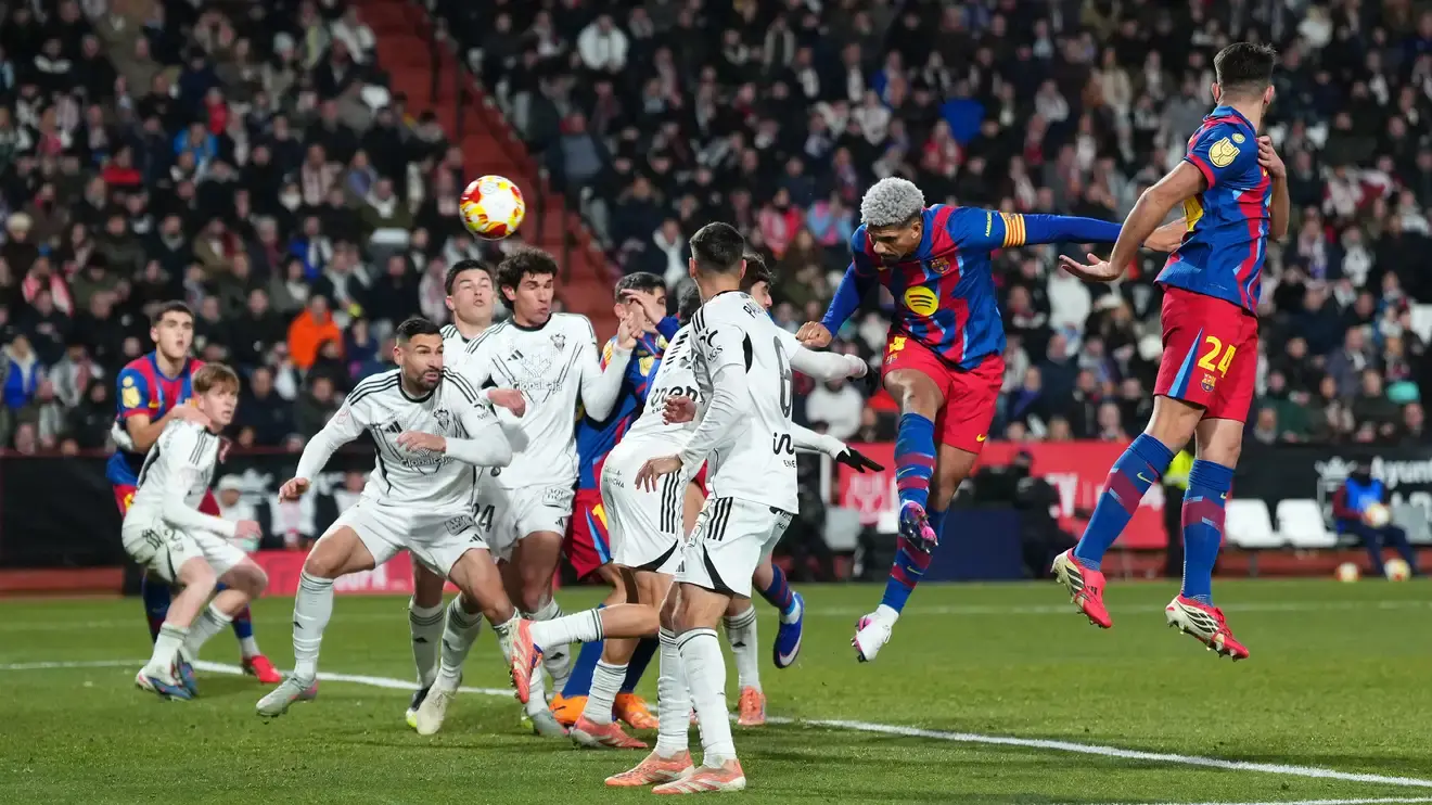 برشلونة يتخطى ألباسيتي ويصل إلى نصف نهائي كأس ملك إسبانيا في مباراة مثيرة