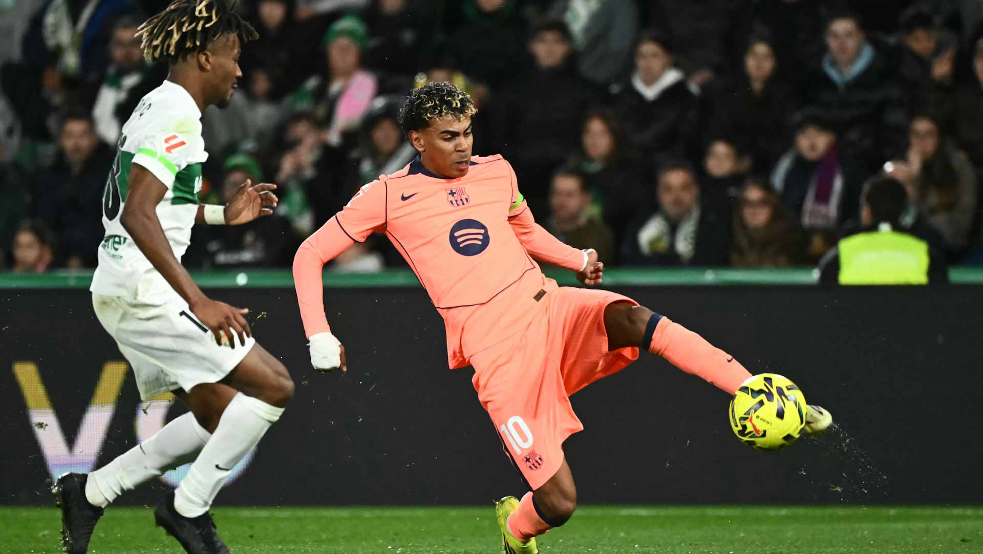 برشلونة يتصدر ترتيب الدوري الإسباني ويؤكد تفوقه في الموسم الحالي