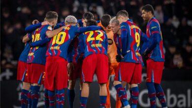 برشلونة يخطط لضم مدافع من الدوري الإنجليزي لتعويض رحيل ميسي