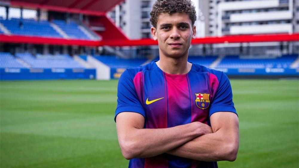 برشلونة يعلن بشكل رسمي انضمام اللاعب المصري الشاب حمزة عبد الكريم