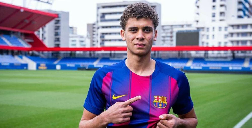 برشلونة يعلن عن استعارته حمزة عبدالكريم لمدة ستة أشهر