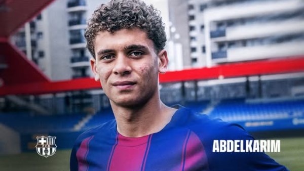 برشلونة يعلن عن تعاقده الرسمي مع اللاعب حمزة عبدالكريم