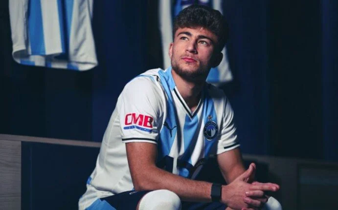 بيراميدز يعلن رسميا عن التعاقد مع اللاعب الأردني عودة الفاخوري لتعزيز صفوف الفريق