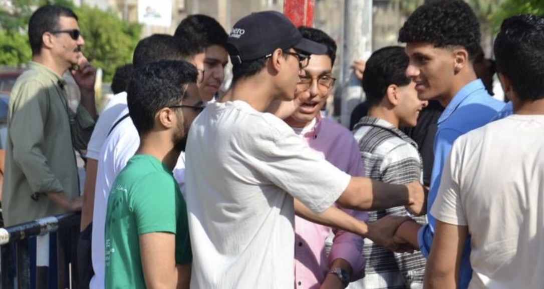 تحديد شروط وضوابط أداء امتحانات الثانوية العامة لطلاب المنازل من الوافدين… والتعليم يكشف التفاصيل