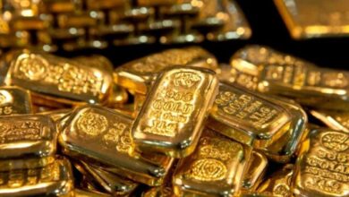 تراجع مؤقت للذهب بفعل ضغوط الفائدة وقوة الدولار