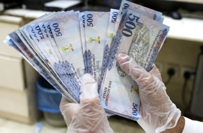 تعرف على سعر الريال السعودي اليوم الإثنين مع اقتراب عمرة رمضان