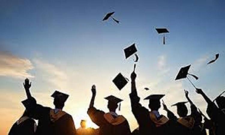 تعليمات حاسمة بشأن النتائج واستعداد مبكر موضوعات أساسية لامتحانات الثانوية