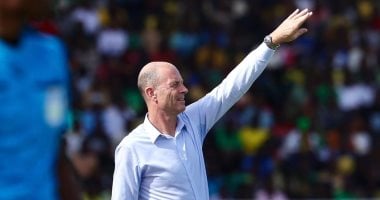 توروب يعدل تشكيل الأهلي لمواجهة البنك غداً في الدوري