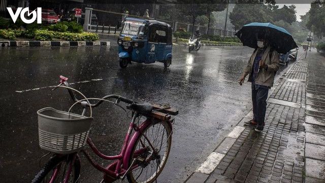 توقعات الطقس تشير إلى استمرار هطول أمطار خفيفة طوال اليوم