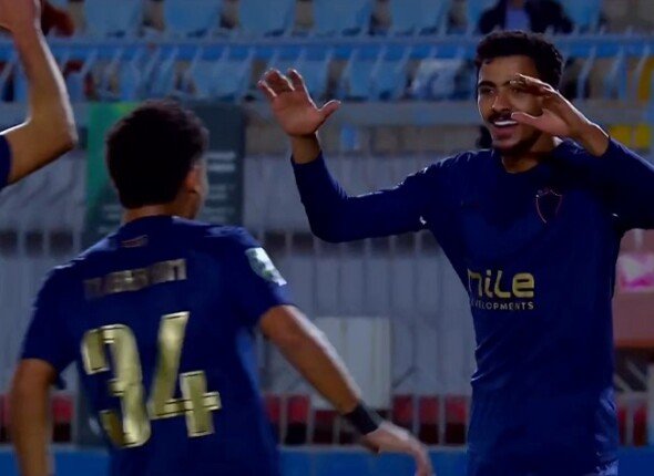 حسام عبد المجيد يُسجل هدف الزمالك الأول أمام المصري في الأسبوع