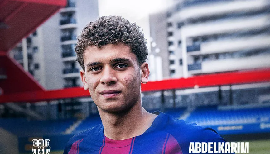 حمزة عبد الكريم يظهر لأول مرة مع فريق برشلونة