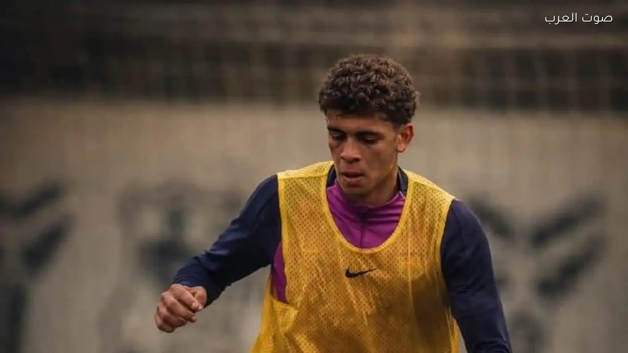 حمزة عبدالكريم يشارك في أول تمرين له مع فريق برشلونة