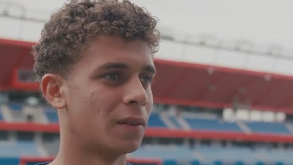 حمزة عبدالكريم يعبّر عن تطلعاته بعد انضمامه إلى صفوف برشلونة