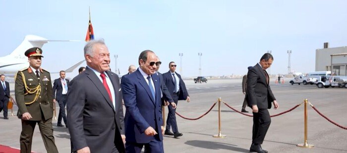 رئاسة الجمهورية تنشر فيديو لاستقبال الرئيس السيسي للعاهل الأردني خلال زيارته لمصر