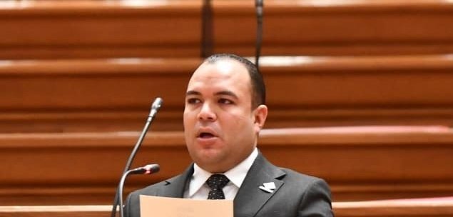 رئيس الهيئة البرلمانية لحزب المؤتمر يطرح سؤالا حول جهود حماية الأطفال في دور رعاية الأيتام